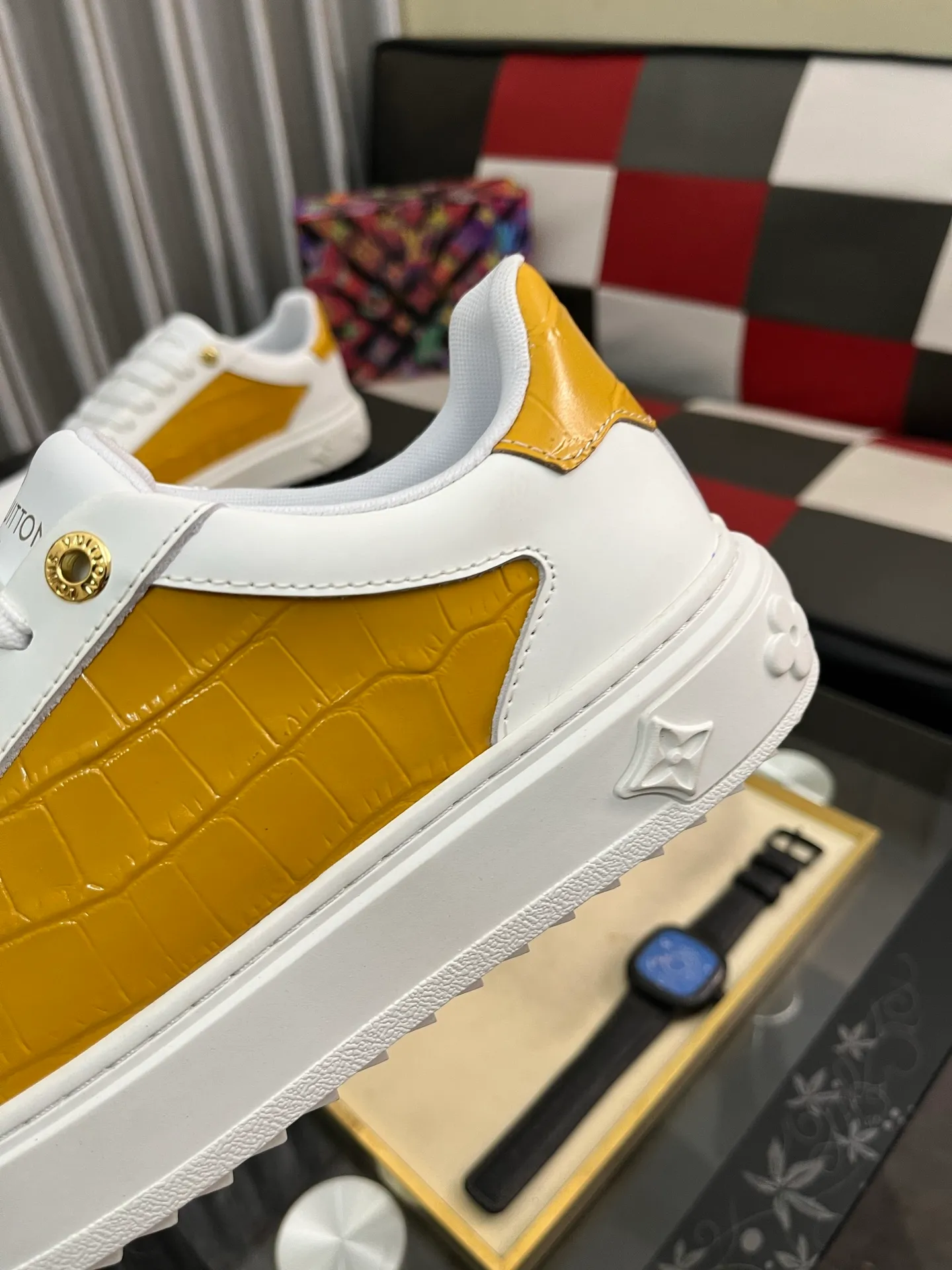 Men's shoes 💰520⌚️⌚️LV Louis Vuitton. The latest fashionable casual shoes are popular in physical stores. New spring and summer comfortable imported custom original cowhide, unique jacquard fabric element design. With sheepskin lining, Lv original bottom, [sun][sun] high-end packaging and high quality💪Details determine the quality, you can enter and leave the counter at will, welcome to compare🇮🇹Number of sizes 38-445️⃣Color options available